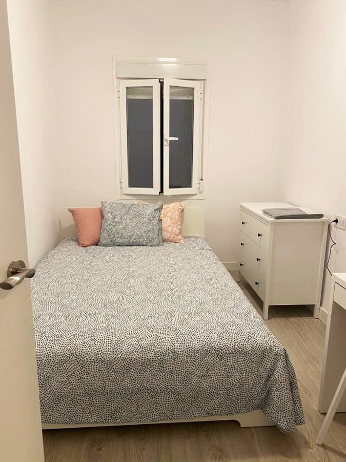 Malvarrosa Private Rooms In Shared Apartment Valencia Bagian luar foto